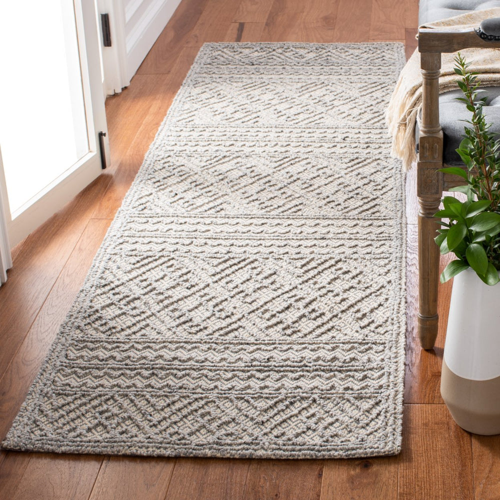 SAFAVIEH Trace TRC219F Handmade Grey / Beige Rug Image 2