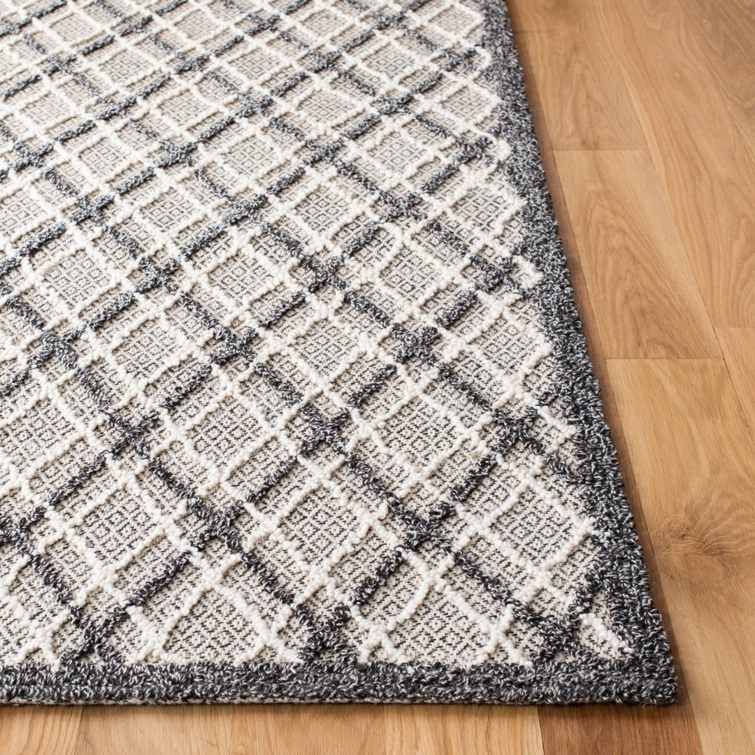 SAFAVIEH Trace TRC251G Dark Grey / Light Grey Rug Image 10