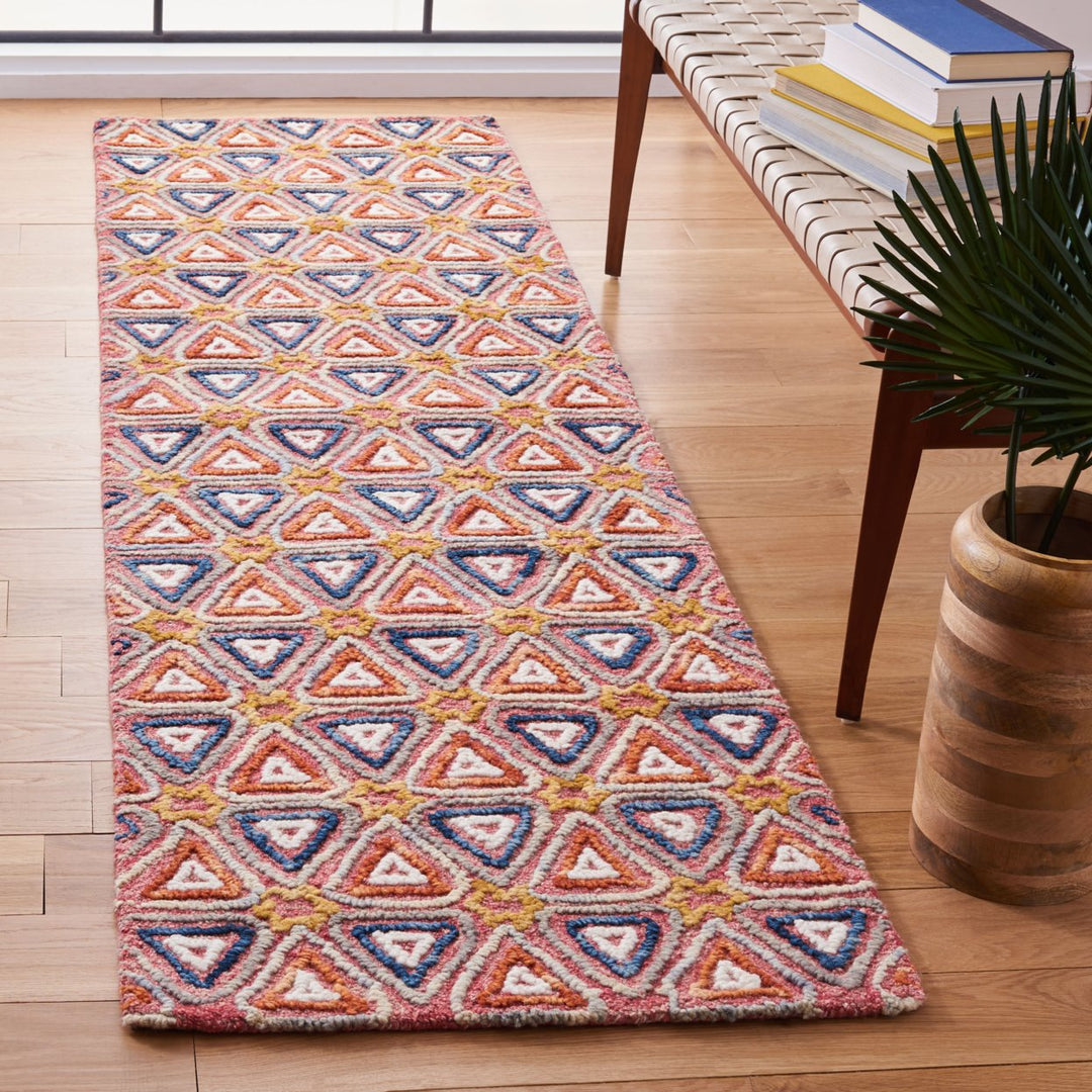 SAFAVIEH Trace Collection TRC514Q Handmade Red / Navy Rug Image 9