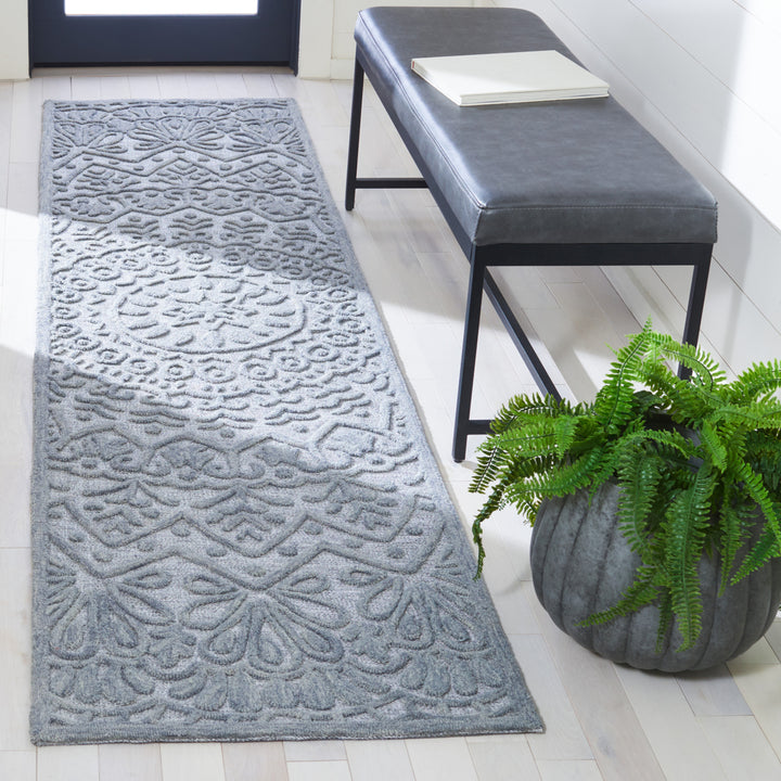 SAFAVIEH Trace Collection TRC601F Light Grey Rug Image 3