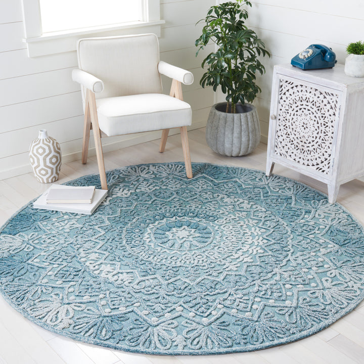SAFAVIEH Trace Collection TRC601K Turquoise / Green Rug Image 2