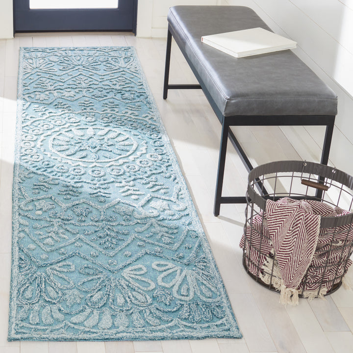 SAFAVIEH Trace Collection TRC601K Turquoise / Green Rug Image 3