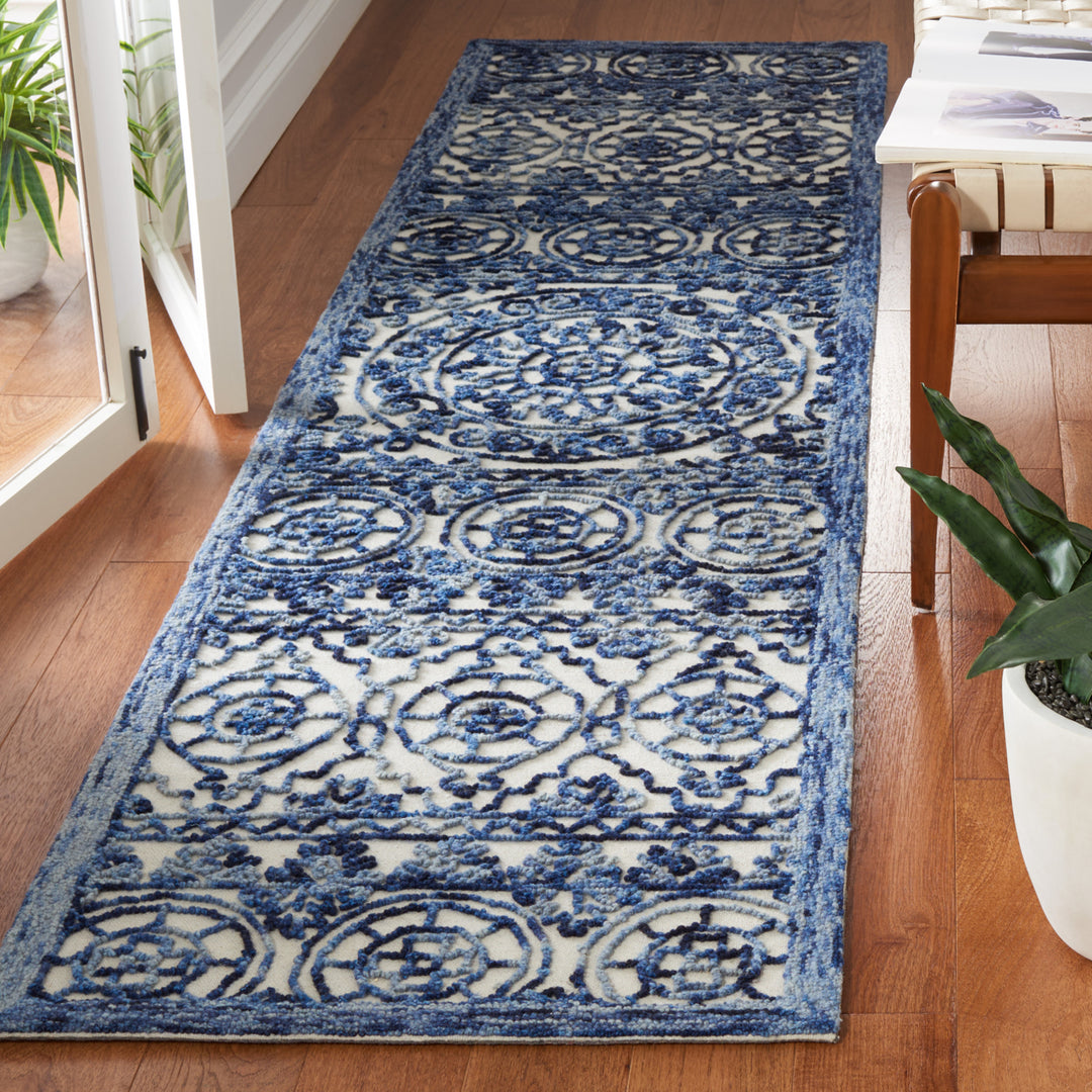 SAFAVIEH Trace TRC701N Handmade Navy / Ivory Rug Image 2