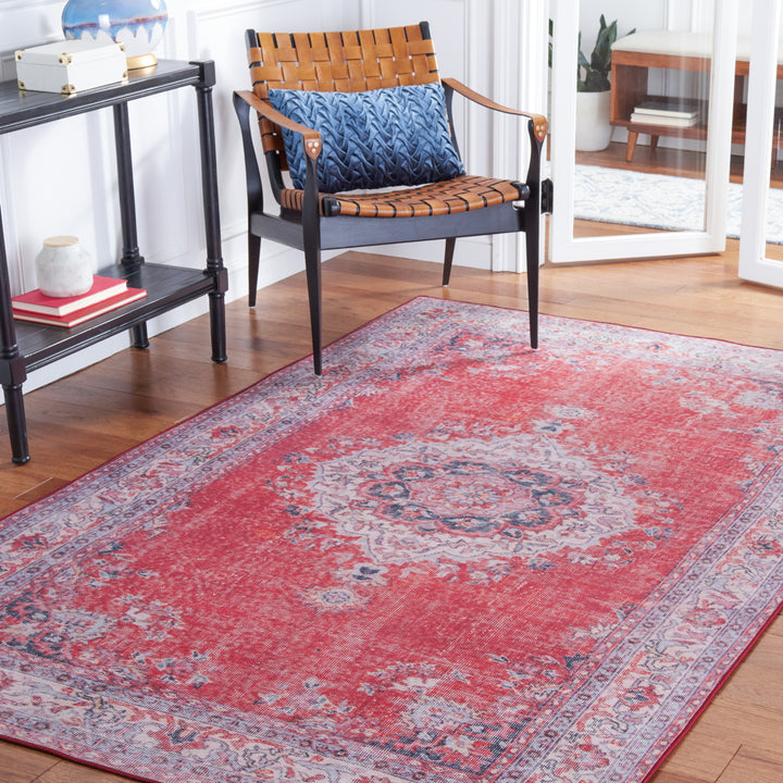 SAFAVIEH Tucson Collection TSN140Q Red / Beige Rug Image 1