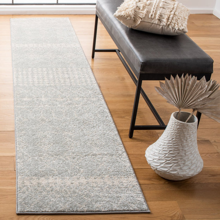 SAFAVIEH Tulum Collection TUL229H Light Grey / Ivory Rug Image 2