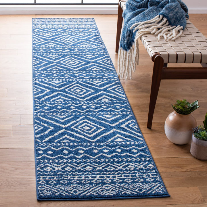 SAFAVIEH Tulum Collection TUL267N Navy / Ivory Rug Image 3