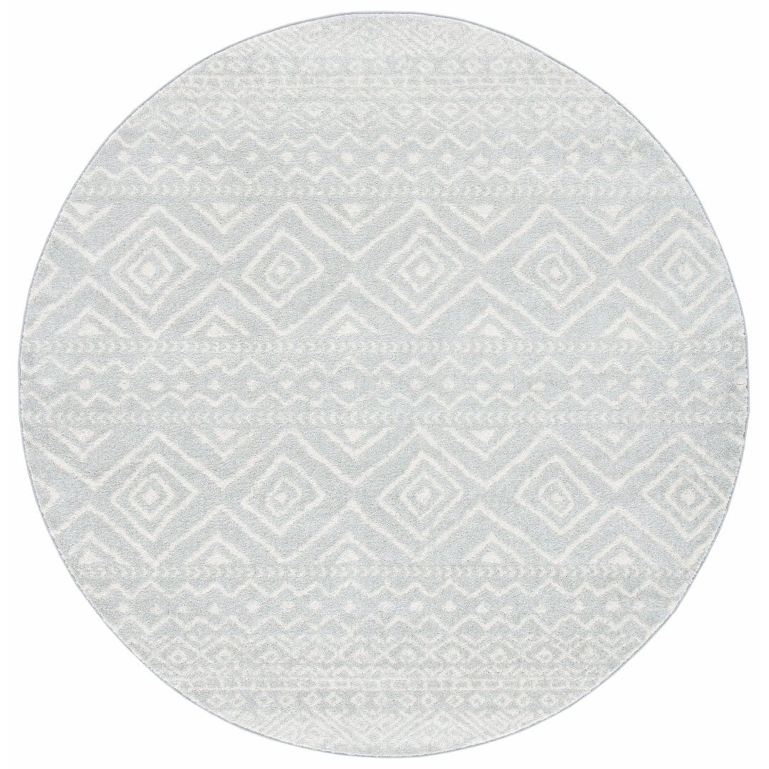 SAFAVIEH Tulum Collection TUL267F Light Grey / Ivory Rug Image 1