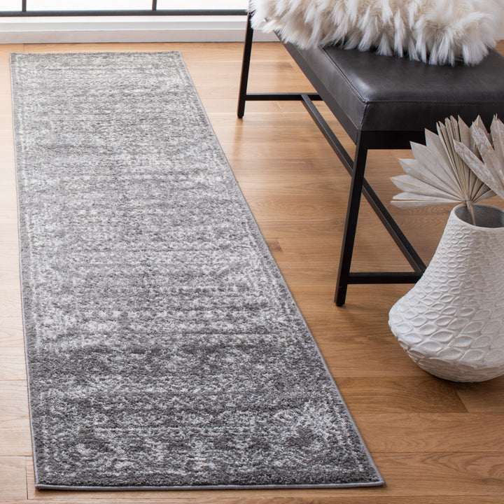 SAFAVIEH Tulum Collection TUL271F Dark Grey / Ivory Rug Image 3