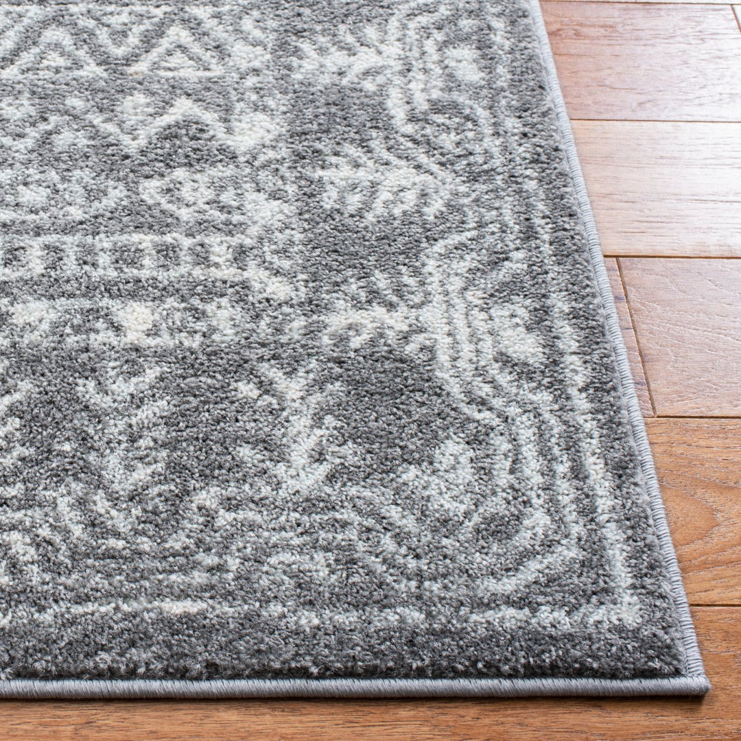 SAFAVIEH Tulum Collection TUL271F Dark Grey / Ivory Rug Image 7