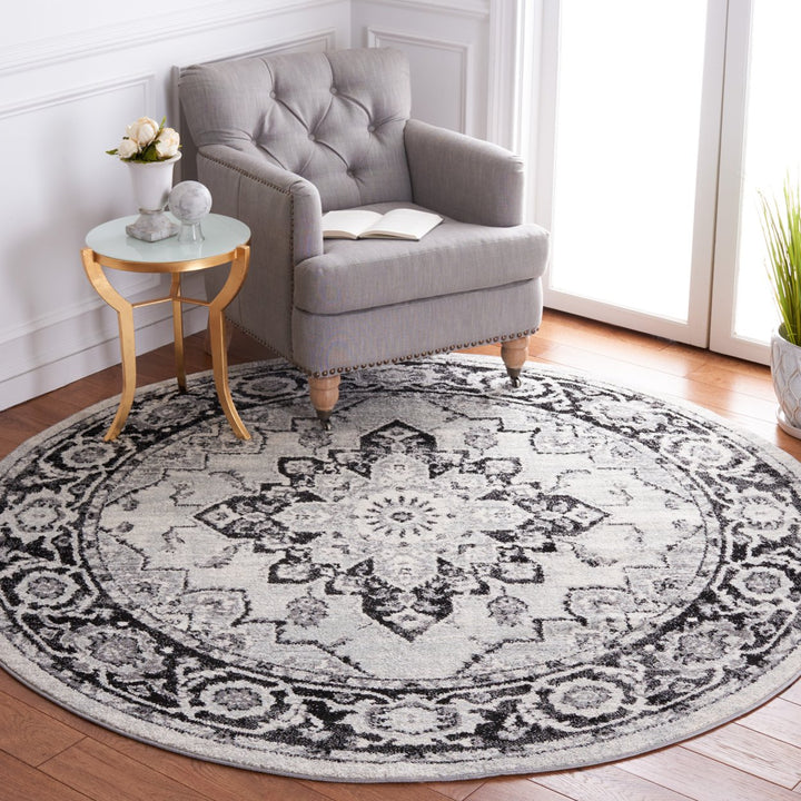 SAFAVIEH Tulum Collection TUL279A Ivory / Black Rug Image 2