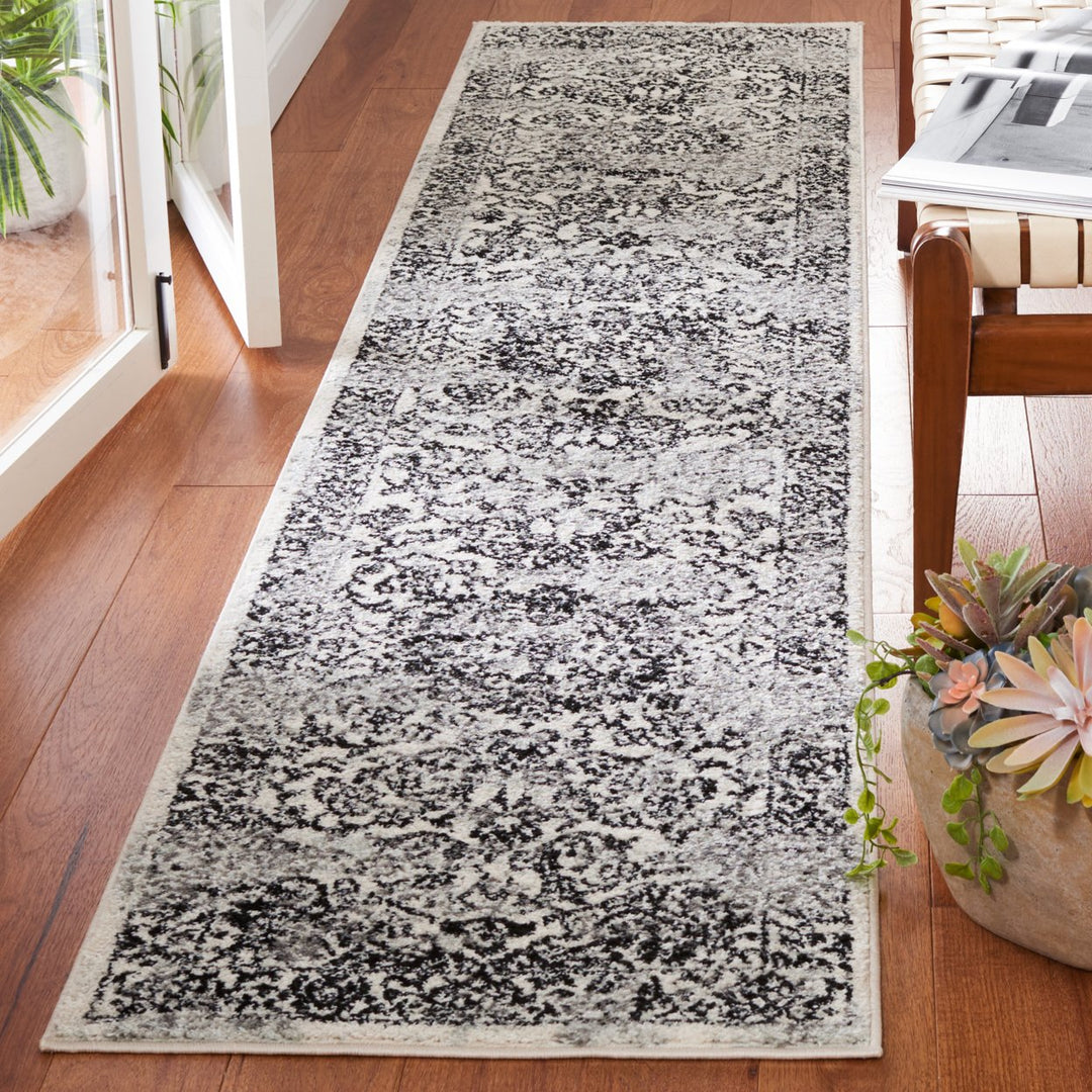 SAFAVIEH Tulum Collection TUL282A Ivory / Black Rug Image 3