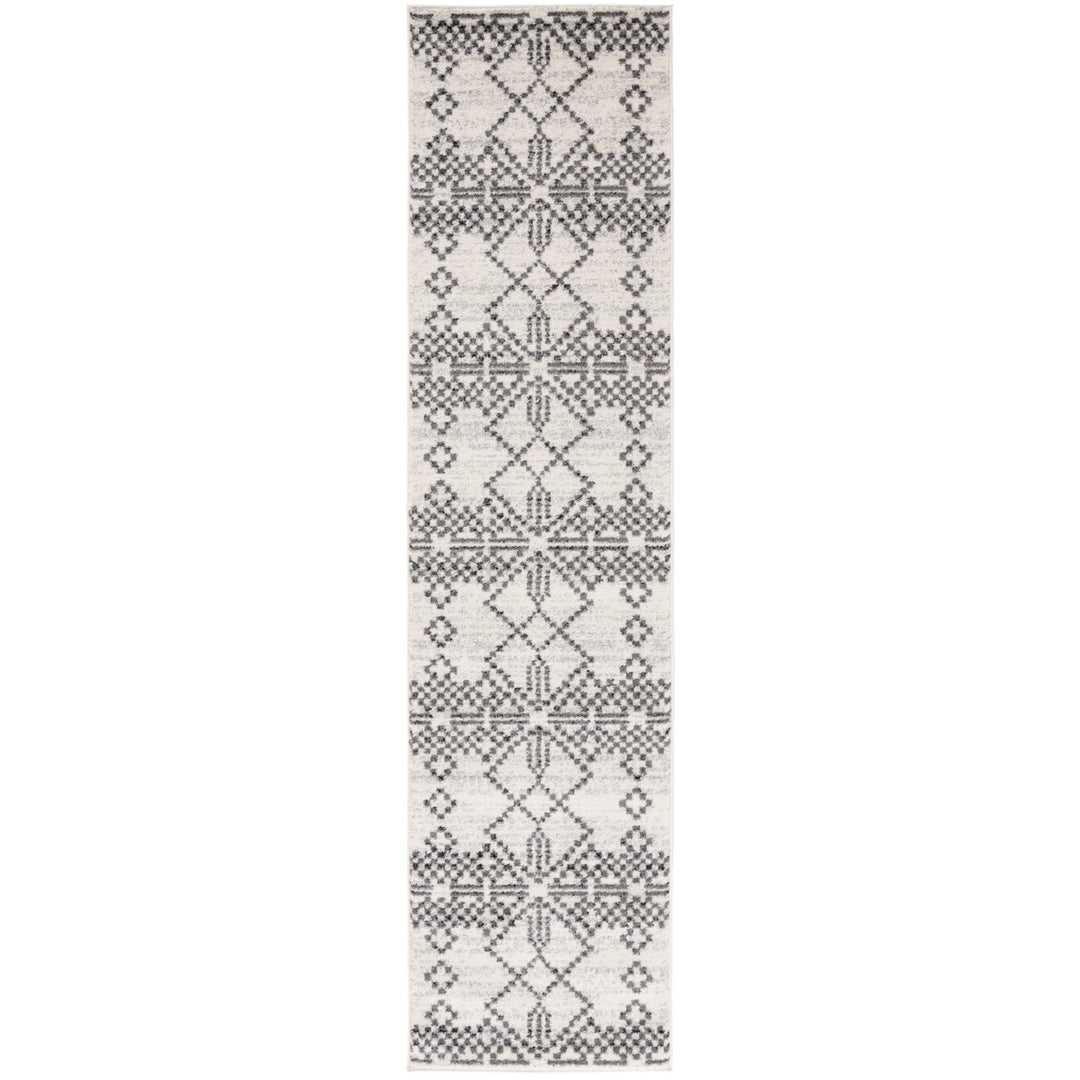 SAFAVIEH Tulum Collection TUL634F Dark Grey / Ivory Rug Image 1