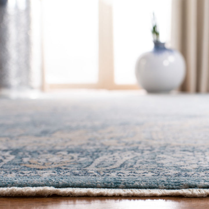 SAFAVIEH Victoria Collection VIC902N Blue / Grey Rug Image 5