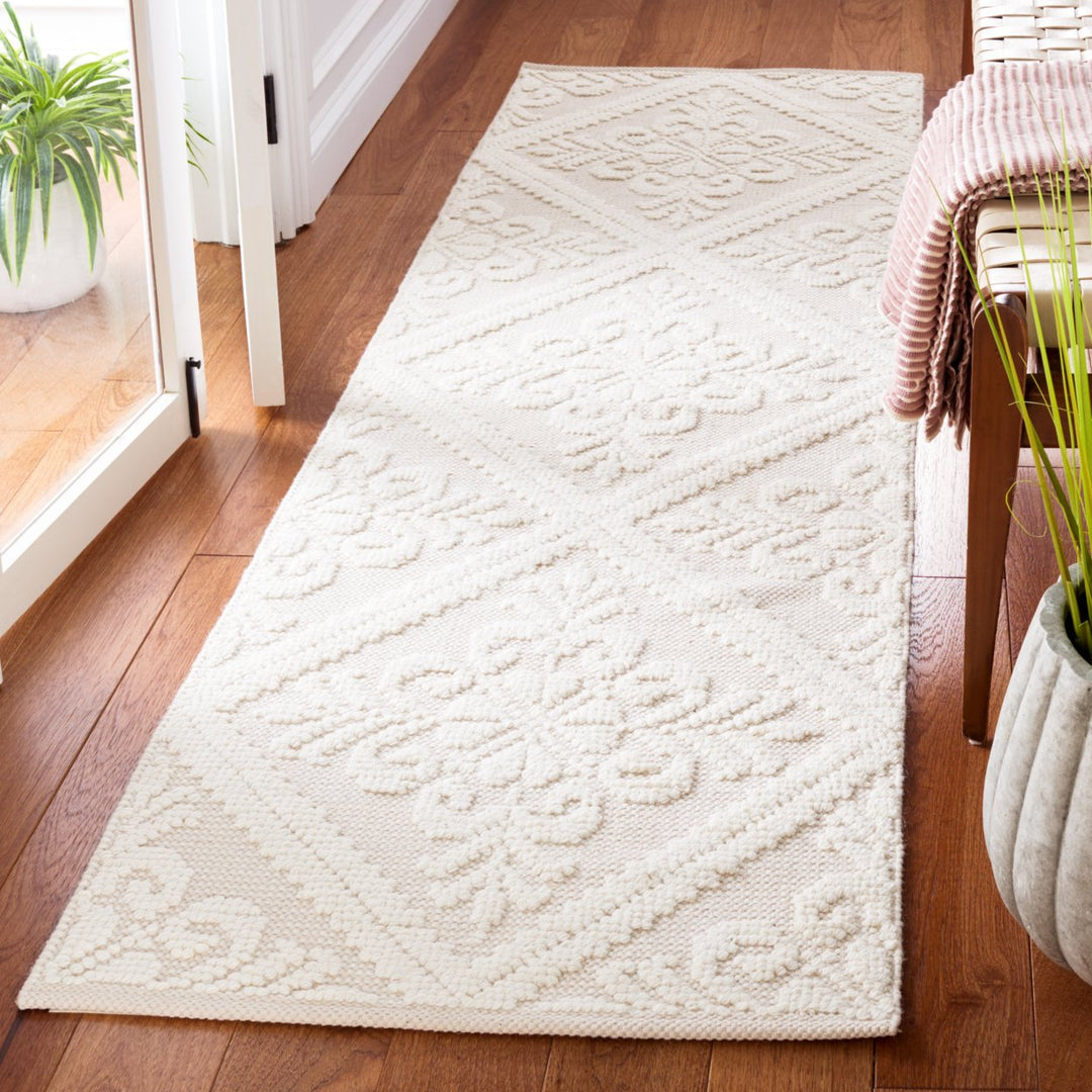 SAFAVIEH Vermont Collection VRM101A Handwoven Ivory Rug Image 9