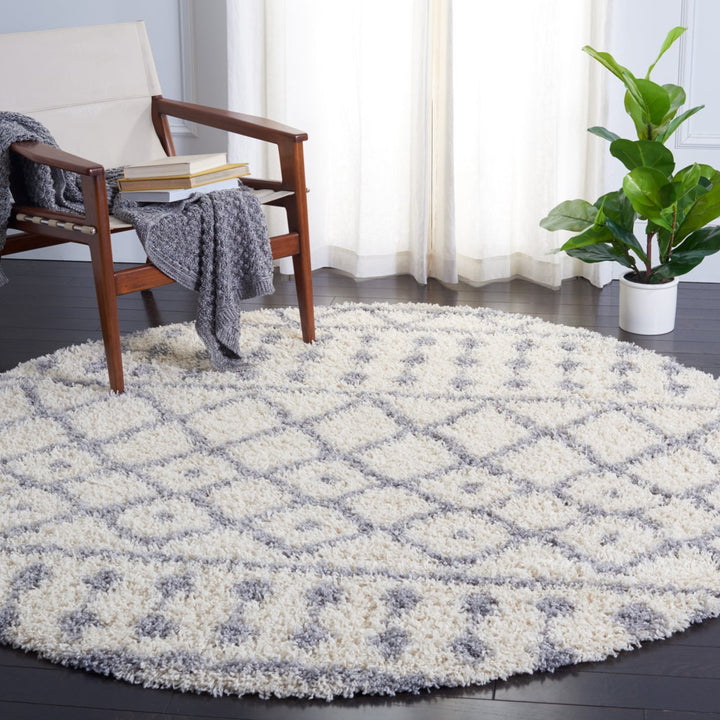 SAFAVIEH Venus Shag Collection VNS684A Ivory/Grey Rug Image 2