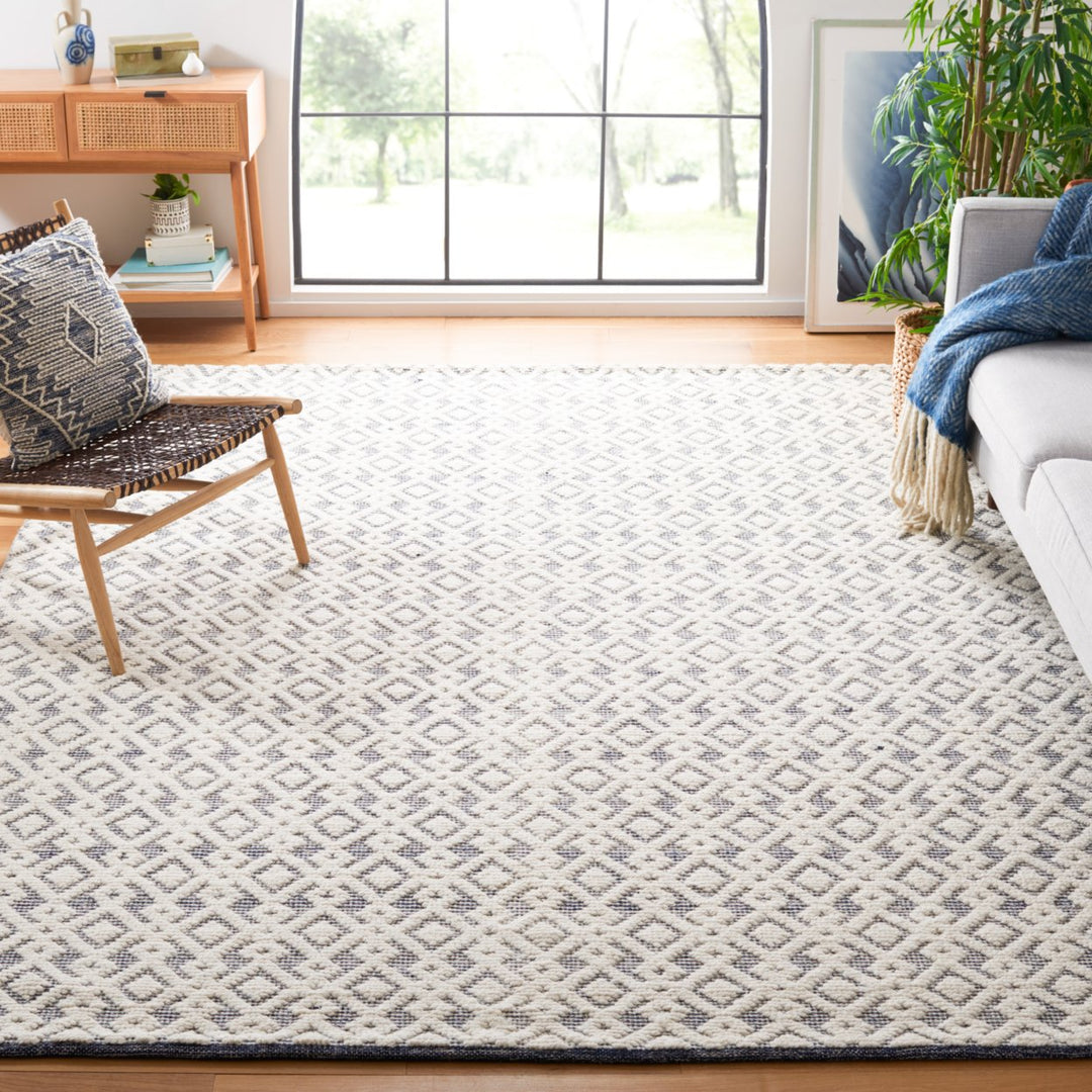 SAFAVIEH Vermont VRM102N Handwoven Ivory / Navy Rug Image 1