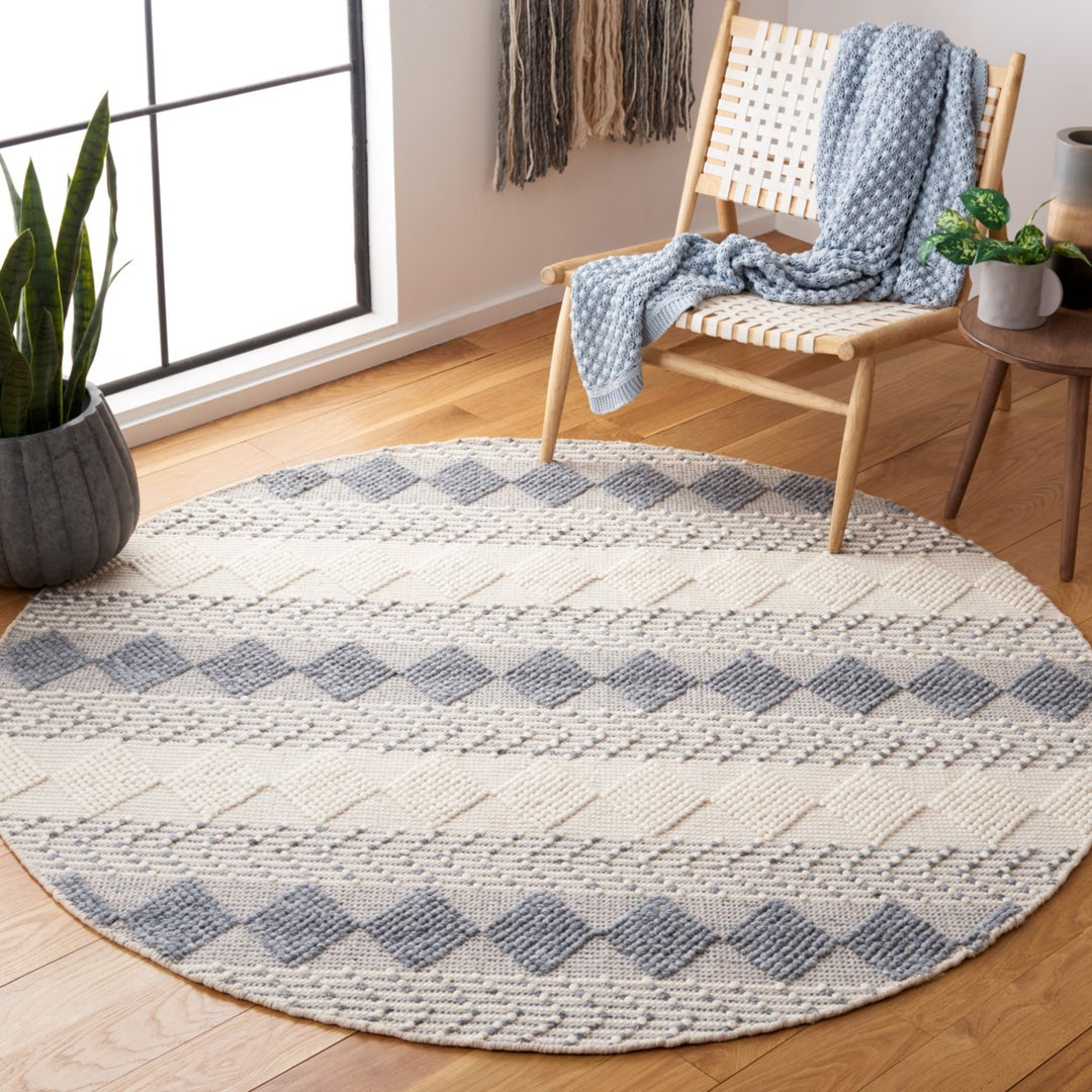 SAFAVIEH Vermont VRM257F Handmade Grey / Ivory Rug Image 2