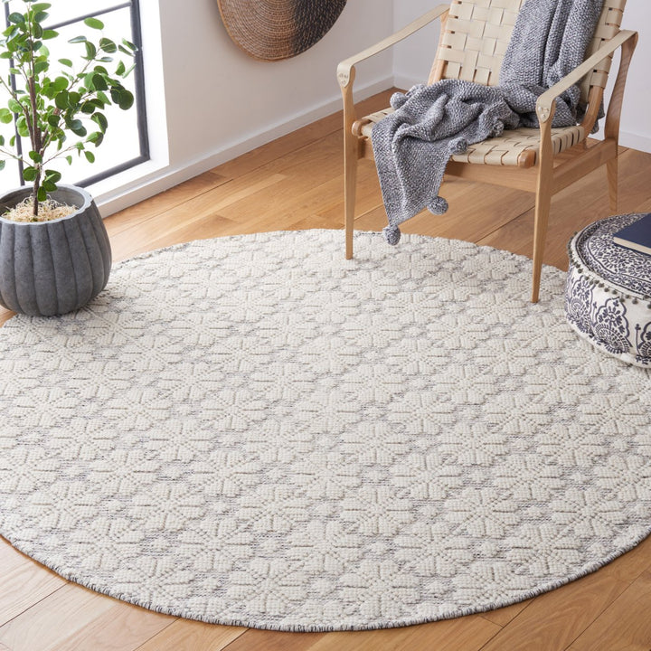 SAFAVIEH Vermont VRM303F Handwoven Ivory / Grey Rug Image 3