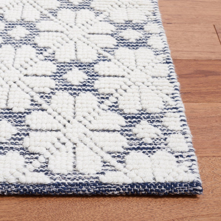 SAFAVIEH Vermont VRM303N Handwoven Ivory / Navy Rug Image 5