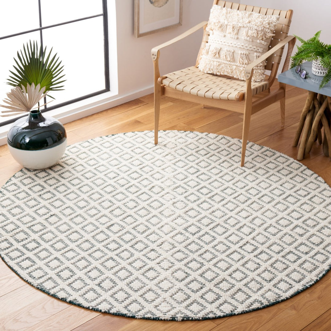 SAFAVIEH Vermont VRM304Y Handwoven Ivory / Green Rug Image 2