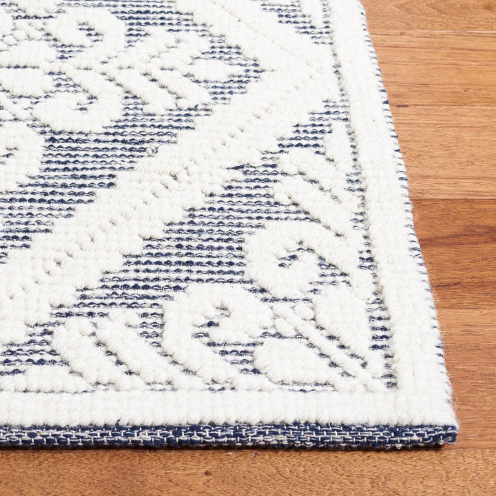 SAFAVIEH Vermont VRM306N Handwoven Ivory / Navy Rug Image 5