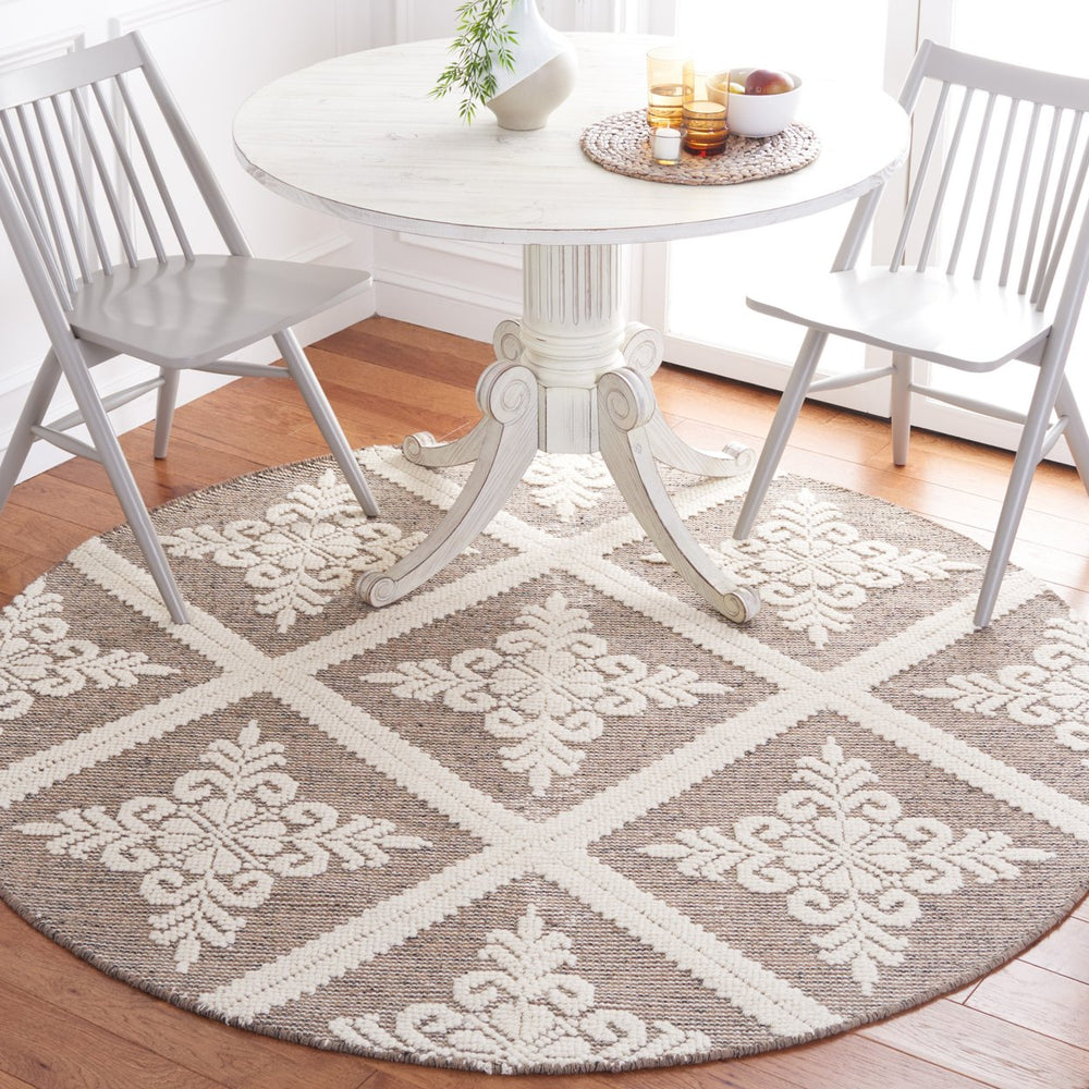 SAFAVIEH Vermont VRM306T Handwoven Ivory / Brown Rug Image 2