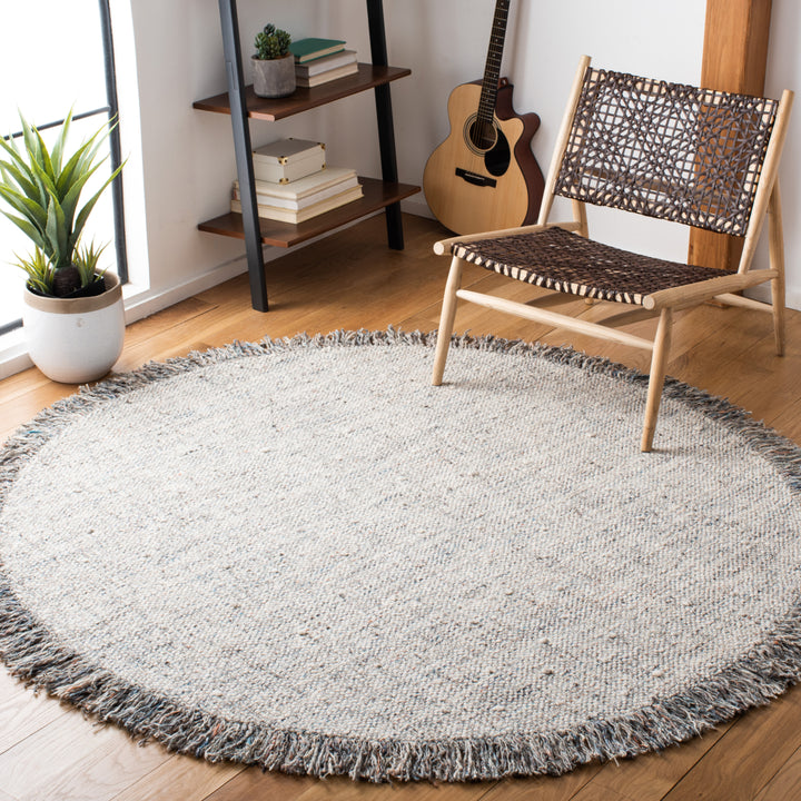 SAFAVIEH Vermont VRM701G Handmade Light Grey / Ivory Rug Image 2