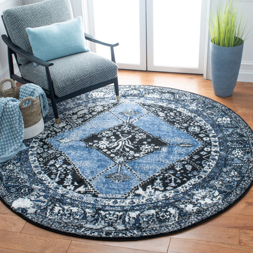 SAFAVIEH Vintage Hamadan VTH217M Blue / Grey Rug Image 2