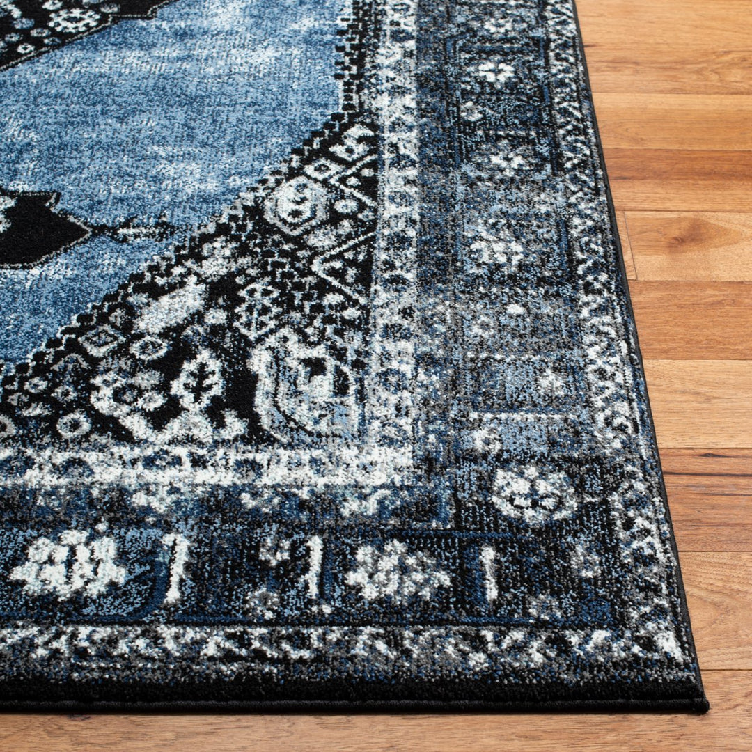 SAFAVIEH Vintage Hamadan VTH217M Blue / Grey Rug Image 7