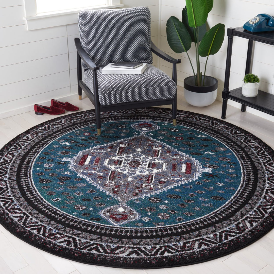 SAFAVIEH Vintage Hamadan VTH201Y Green / Black Rug Image 2