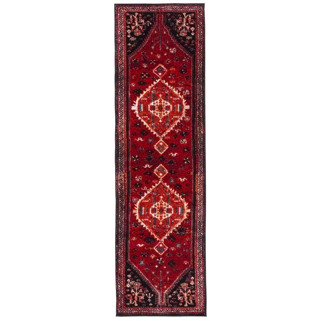 SAFAVIEH Vintage Hamadan VTH201Q Red / Black Rug Image 1