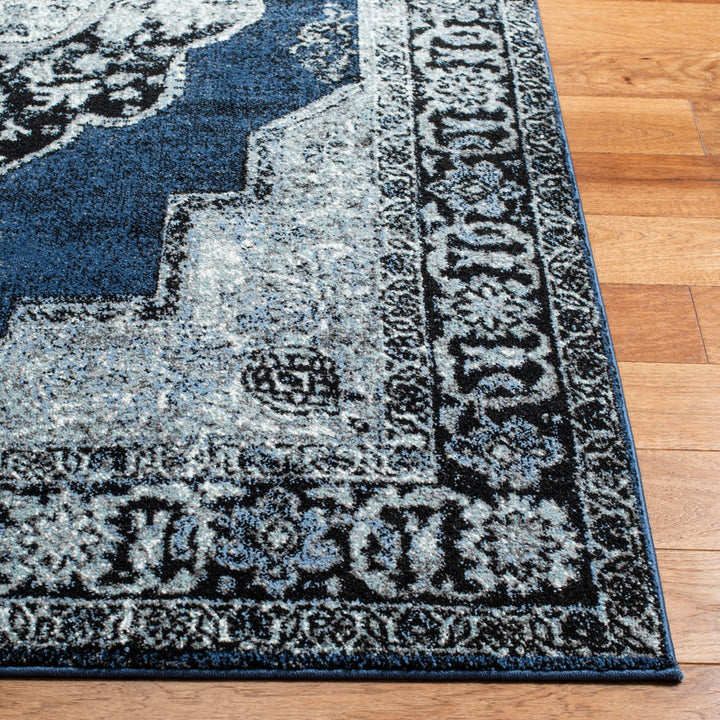 SAFAVIEH Vintage Hamadan VTH219M Blue / Grey Rug Image 10