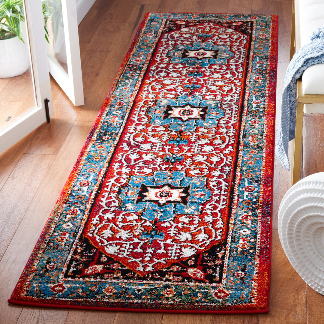 SAFAVIEH Vintage Hamadan VTH259M Blue / Red Rug Image 3