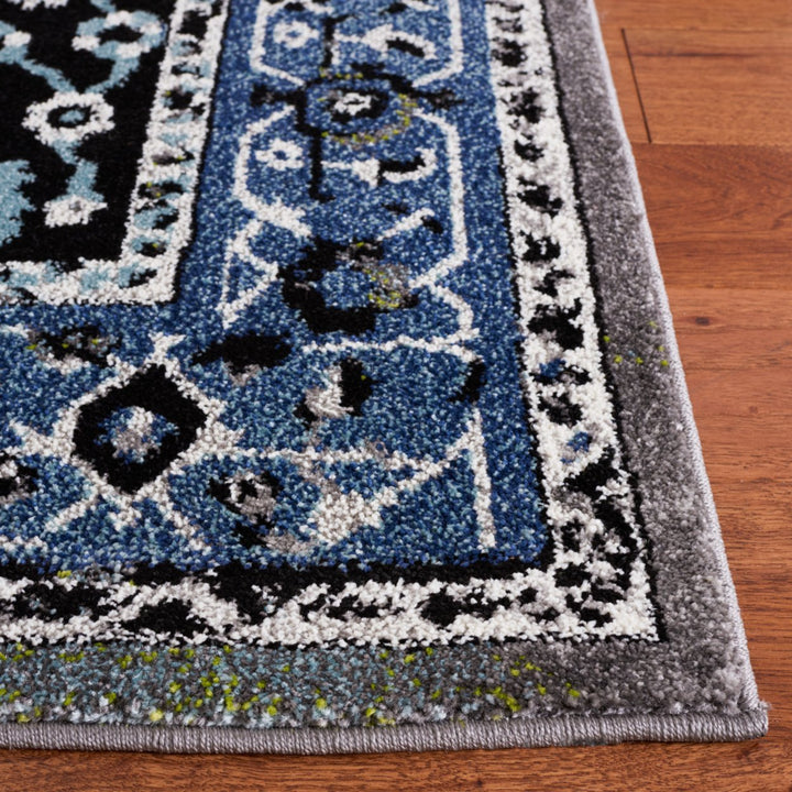 SAFAVIEH Vintage Hamadan VTH264M Blue / Grey Rug Image 7