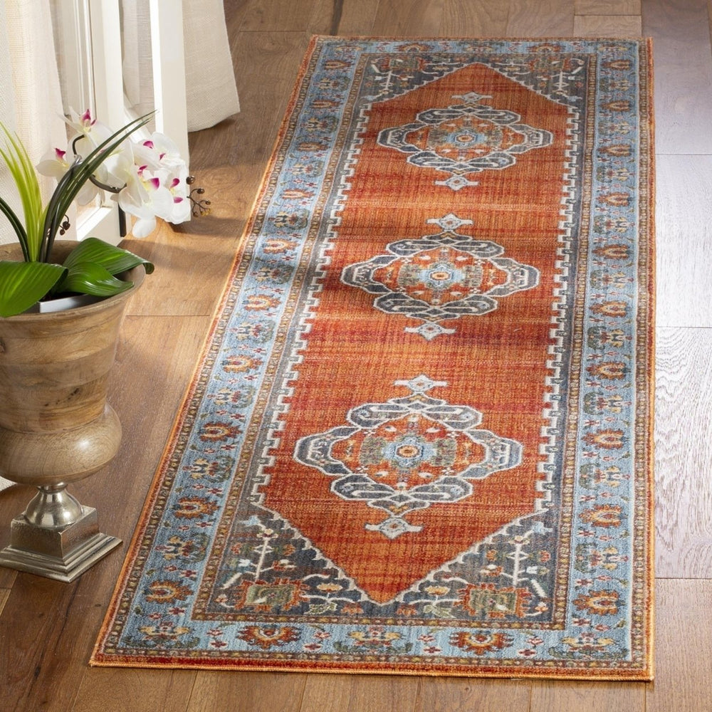 SAFAVIEH Vintage Persian VTP482P Rust / Blue Rug Image 2