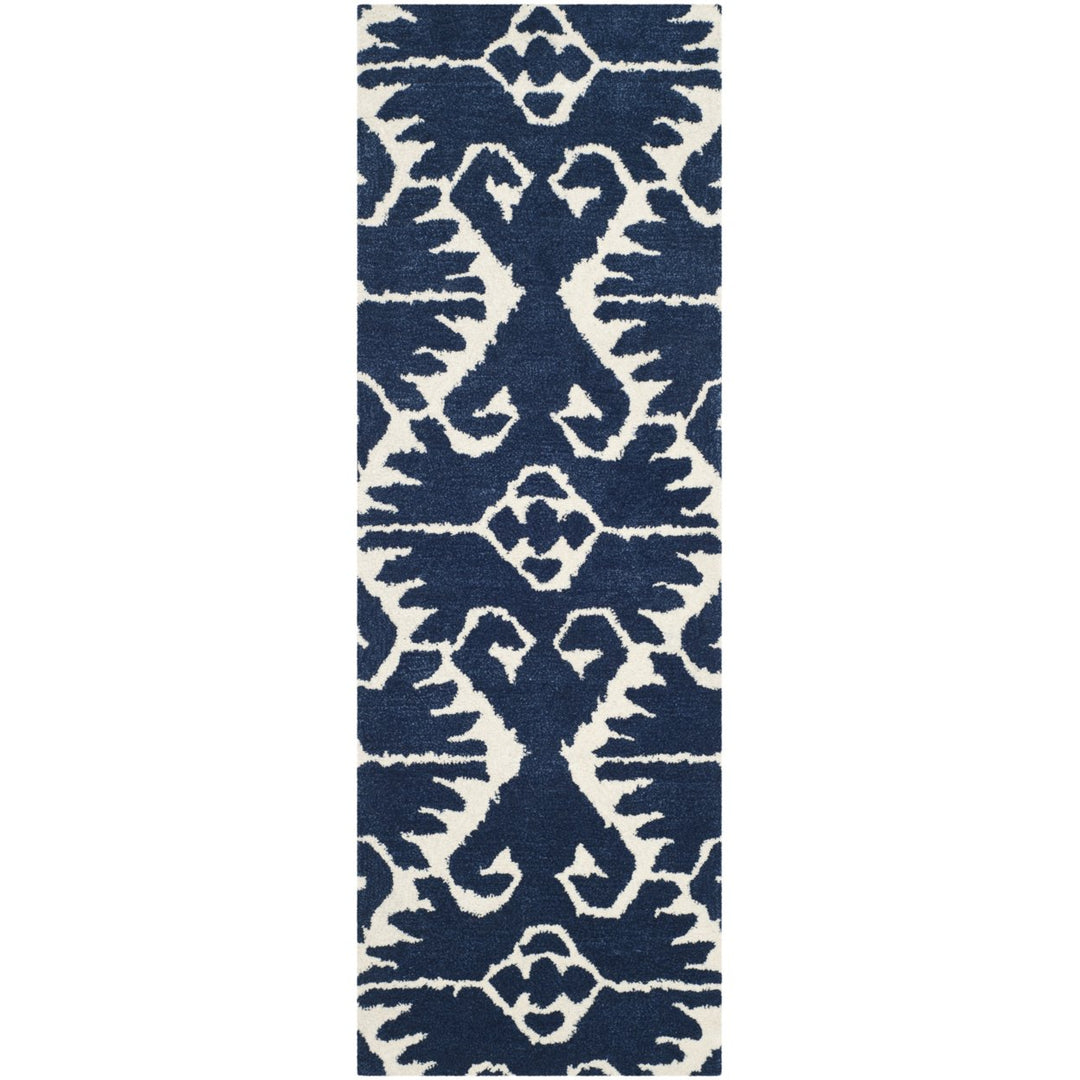 SAFAVIEH Wyndham WYD323C Handmade Royal Blue / Ivory Rug Image 1