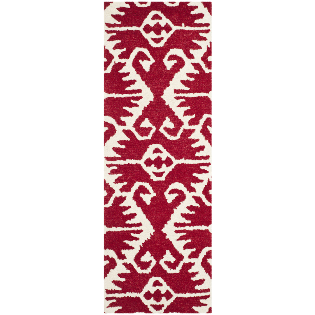 SAFAVIEH Wyndham WYD323R Handmade Red / Ivory Rug Image 3