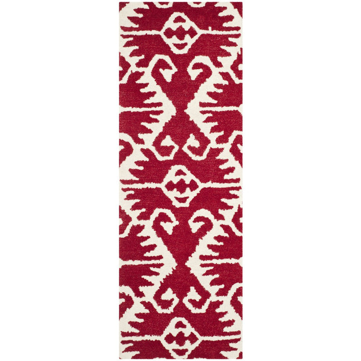 SAFAVIEH Wyndham WYD323R Handmade Red / Ivory Rug Image 1