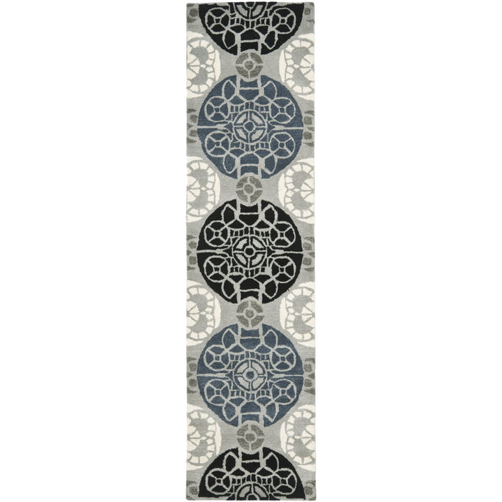 SAFAVIEH Wyndham WYD376D Handmade Grey / Black Rug Image 4