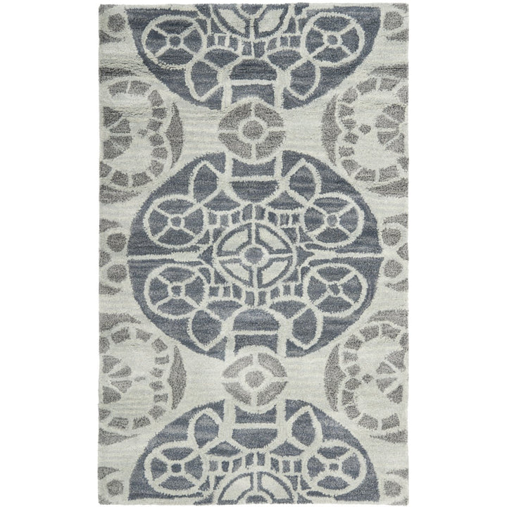 SAFAVIEH Wyndham WYD376G Handmade Silver / Blue Rug Image 1