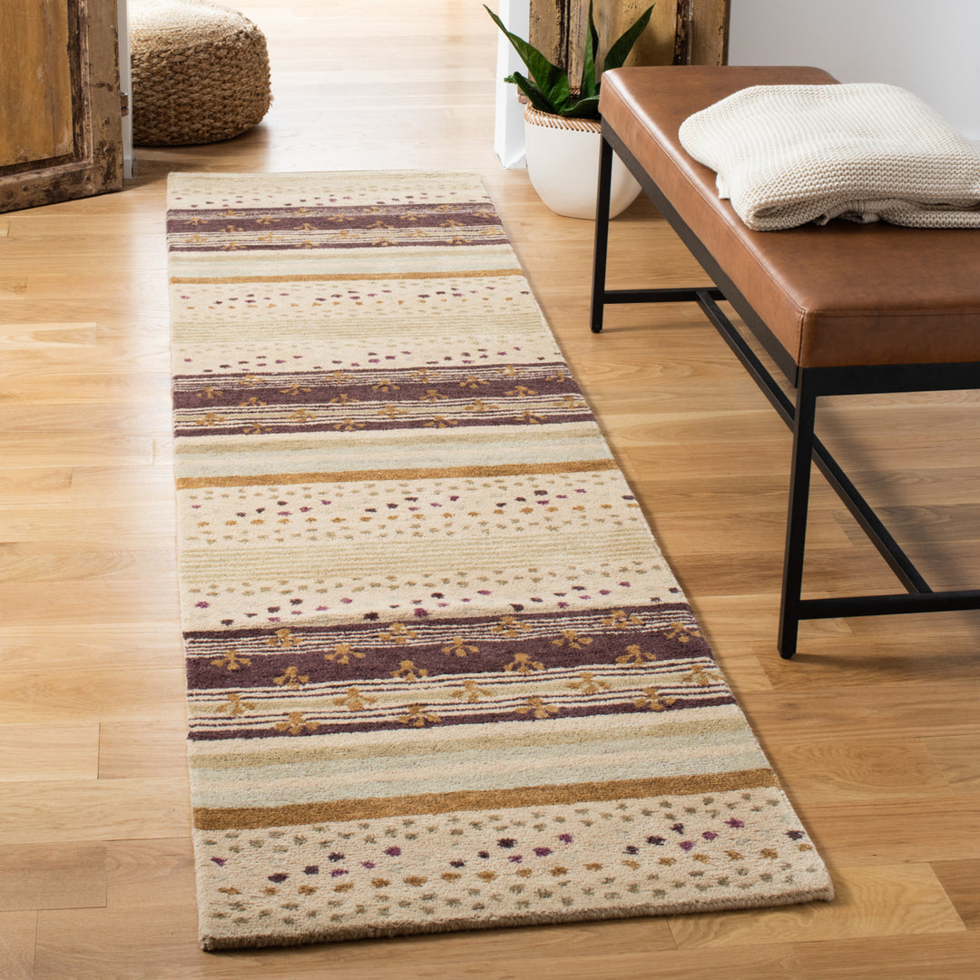 SAFAVIEH Wyndham WYD612A Handmade Ivory / Multi Rug Image 3