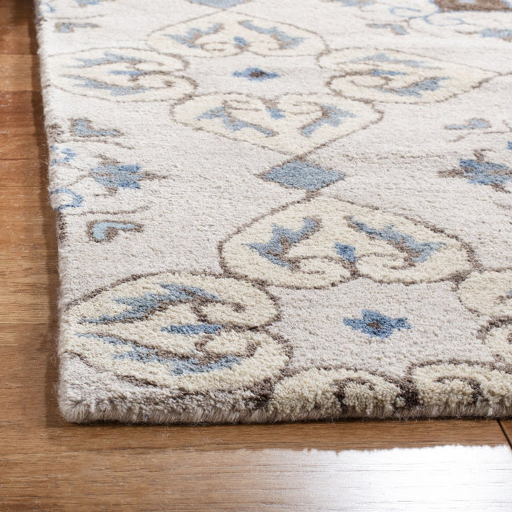 SAFAVIEH Wyndham WYD617A Handmade Beige / Multi Rug Image 7