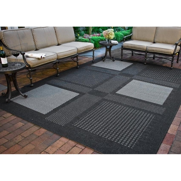 SAFAVIEH Indoor Outdoor CY1928-3908 Courtyard Black / Sand Rug Image 1