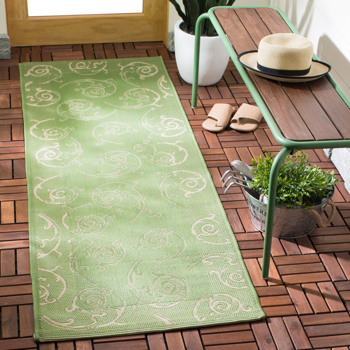 SAFAVIEH Outdoor CY2665-1E06 Courtyard Olive / Natural Rug Image 3