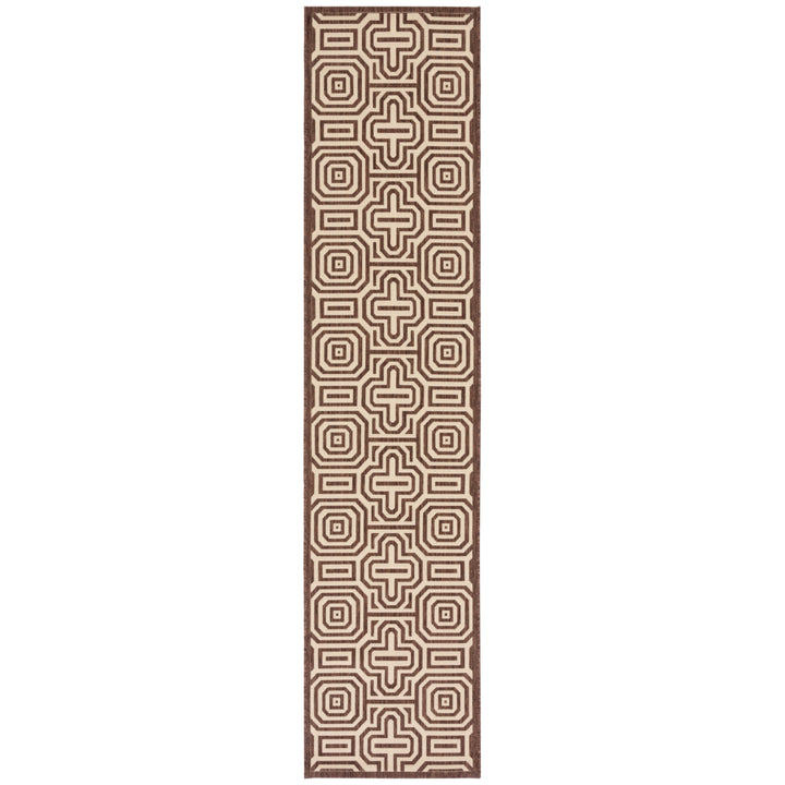 SAFAVIEH Outdoor CY2962-3409 Courtyard Chocolate / Natural Rug Image 6