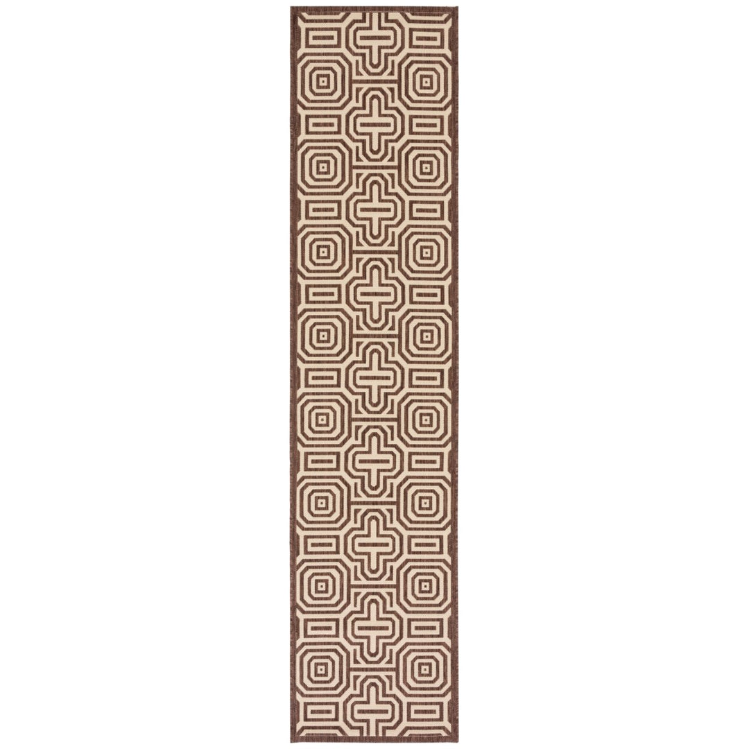 SAFAVIEH Outdoor CY2962-3409 Courtyard Chocolate / Natural Rug Image 1