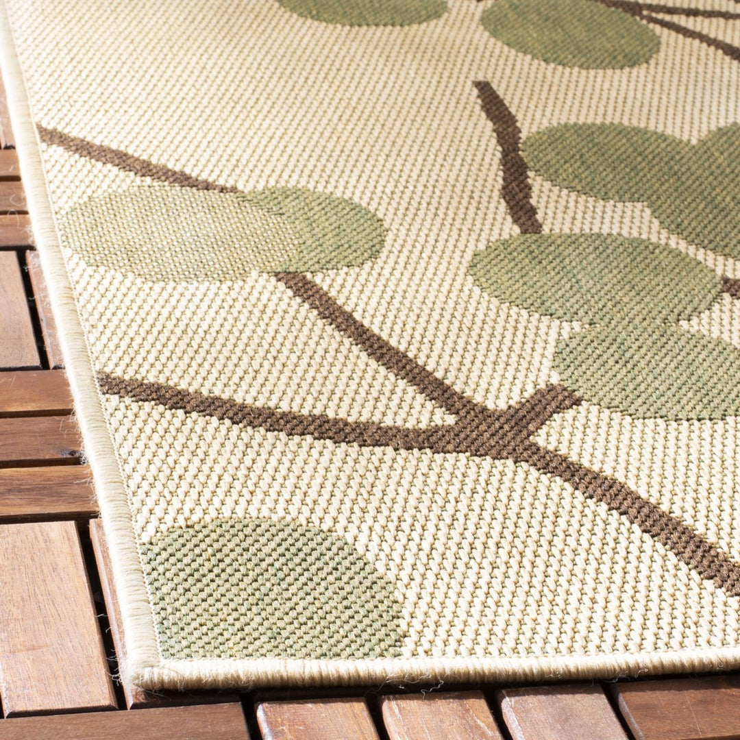 SAFAVIEH Outdoor CY4037A Courtyard Natural Brown / Olive Rug Image 2