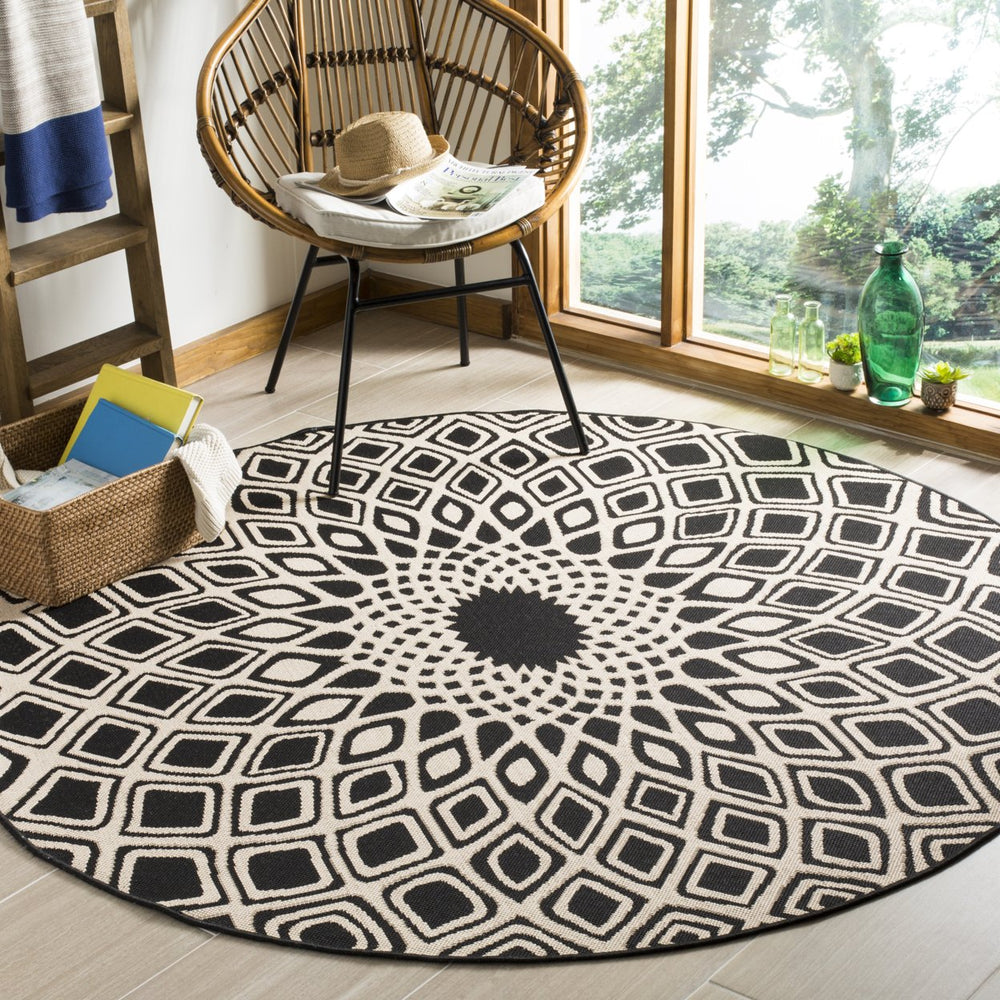 SAFAVIEH Outdoor CY6616-25621 Courtyard Black / Beige Rug Image 2