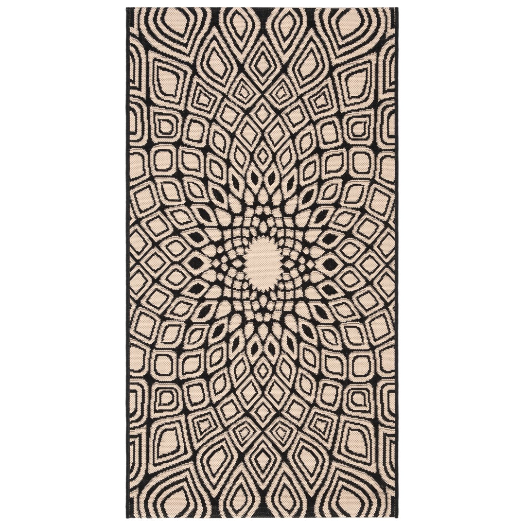 SAFAVIEH Outdoor CY6616-25621 Courtyard Black / Beige Rug Image 1