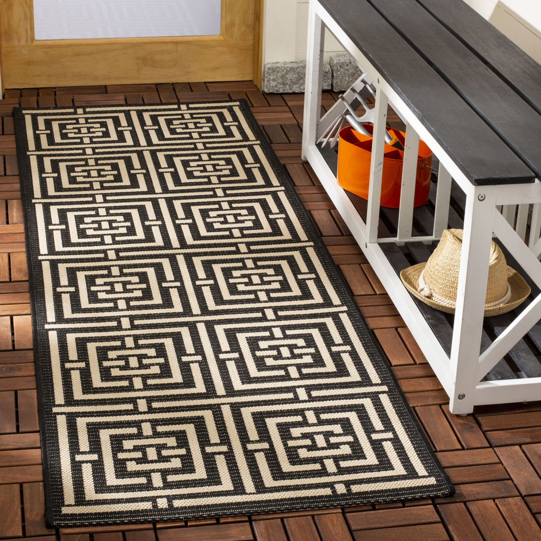 SAFAVIEH Indoor Outdoor CY6937-26 Courtyard Black / Bone Rug Image 11